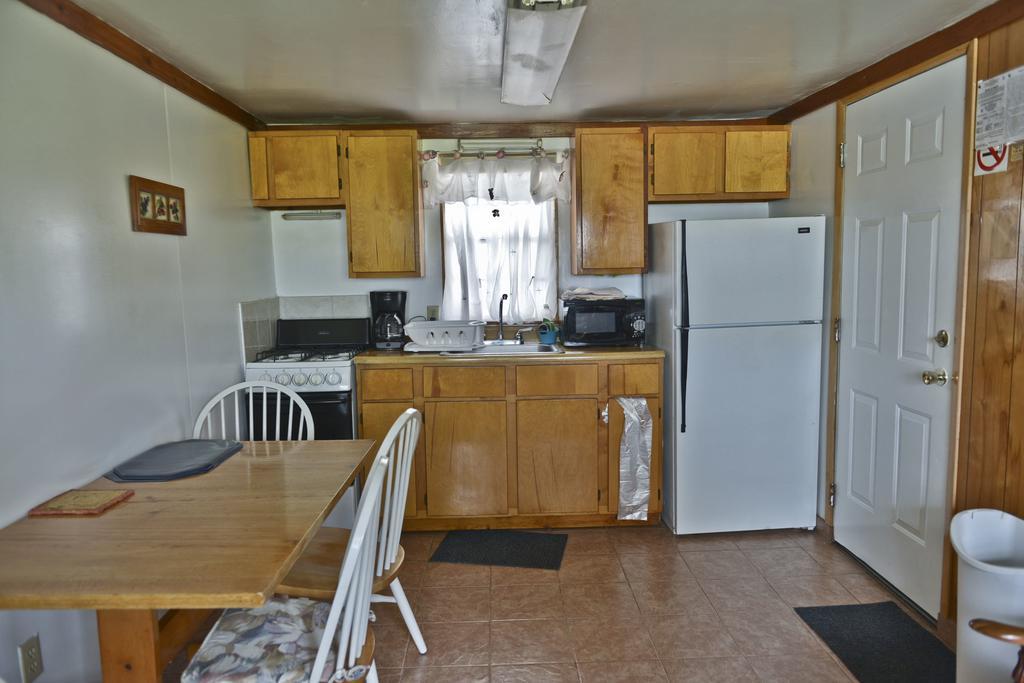 Lake Ida Beach Resort Winter Haven Rum bild