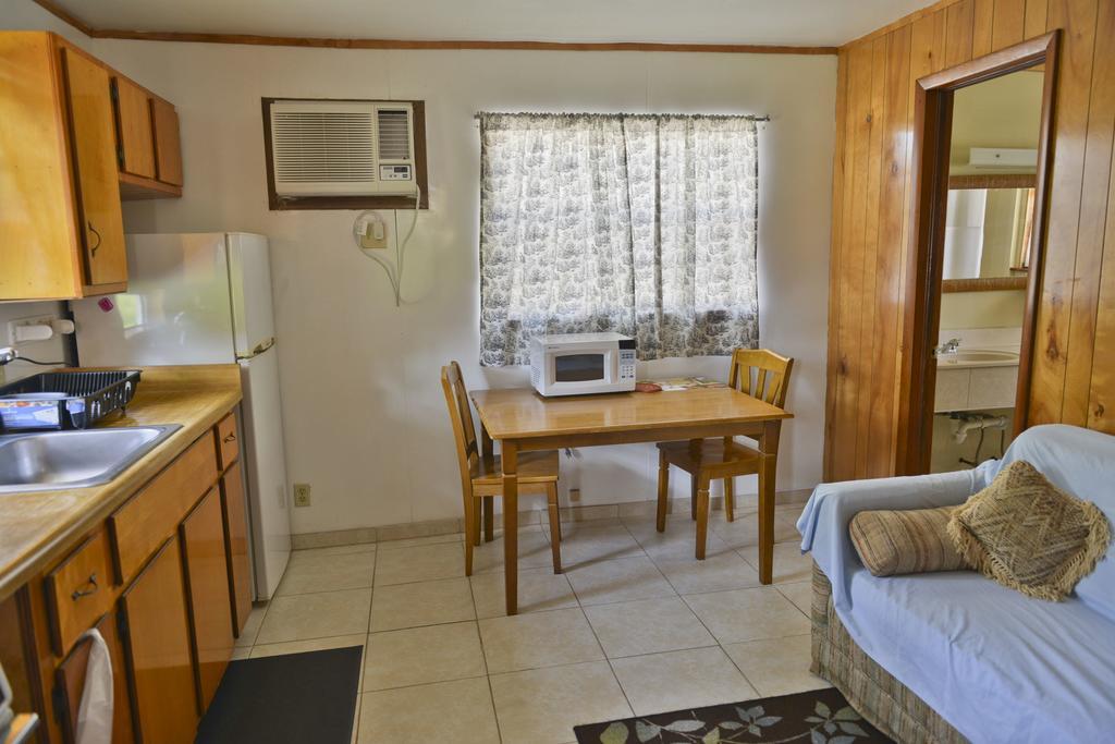 Lake Ida Beach Resort Winter Haven Rum bild